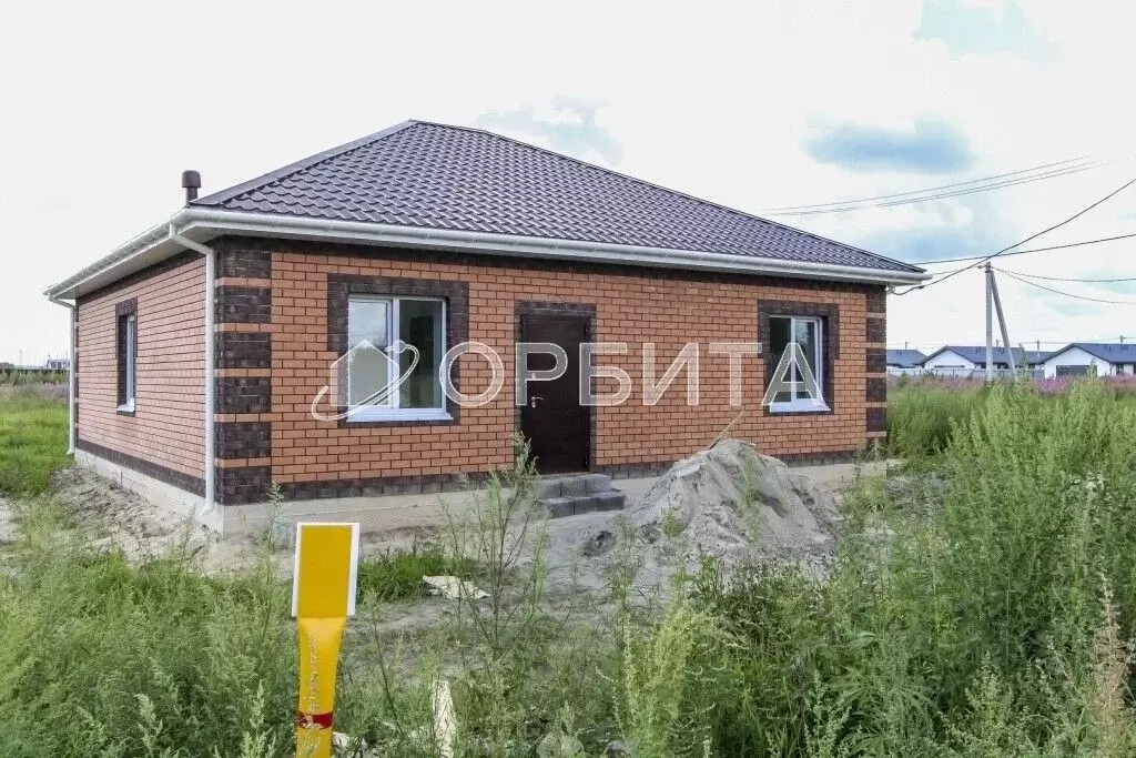 Дом в Тюменская область, Исетский муниципальный округ, д. Решетникова  ... - Фото 1