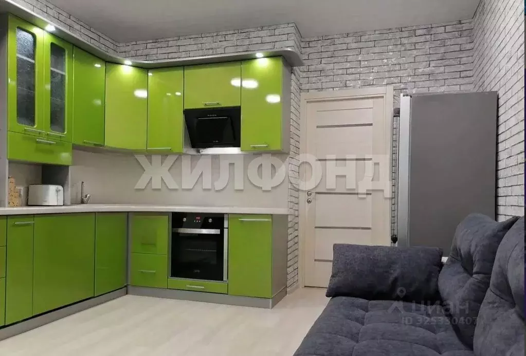 3-к кв. Хакасия, Абакан ул. Крылова, 85 (72.3 м) - Фото 0