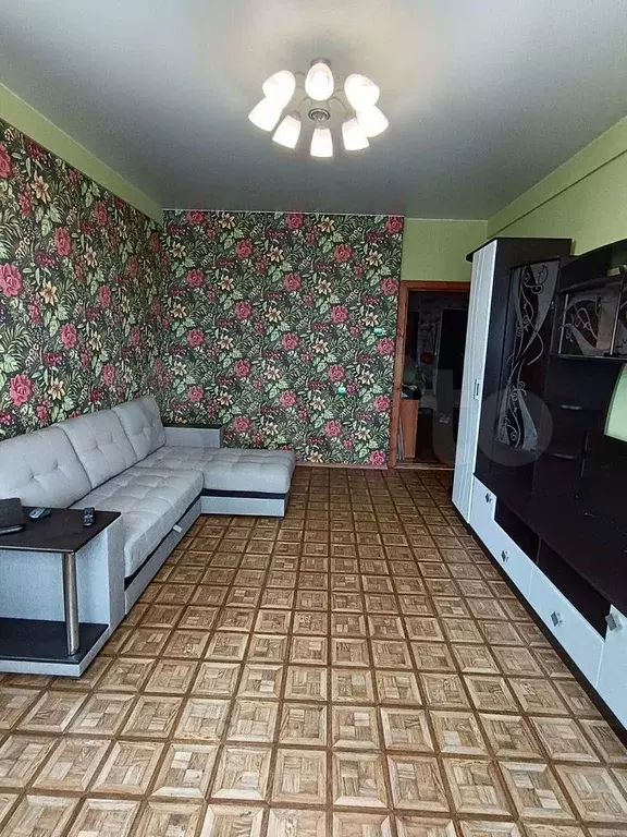 1-к. квартира, 43 м, 8/10 эт. - Фото 0