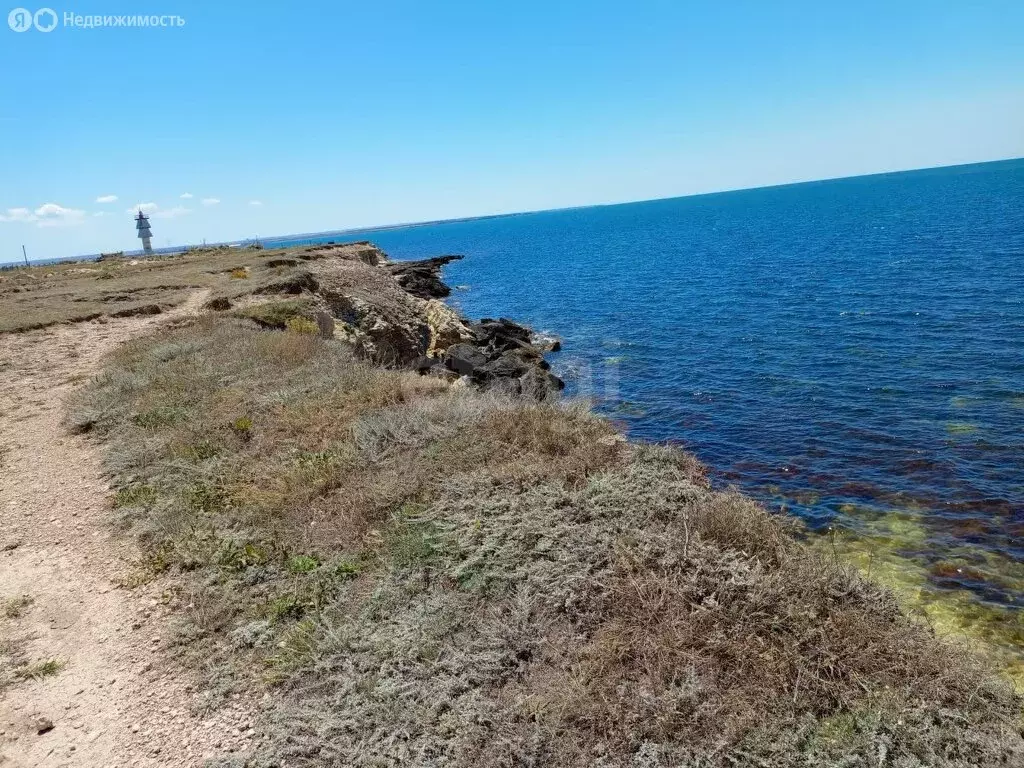 Участок в село Межводное, улица Пограничный Проезд (14.98 м) - Фото 1
