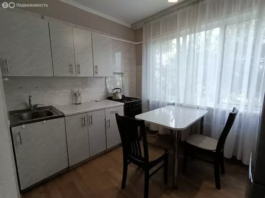 2-комнатная квартира: Астрахань, улица Куликова, 36 (53.3 м) - Фото 0