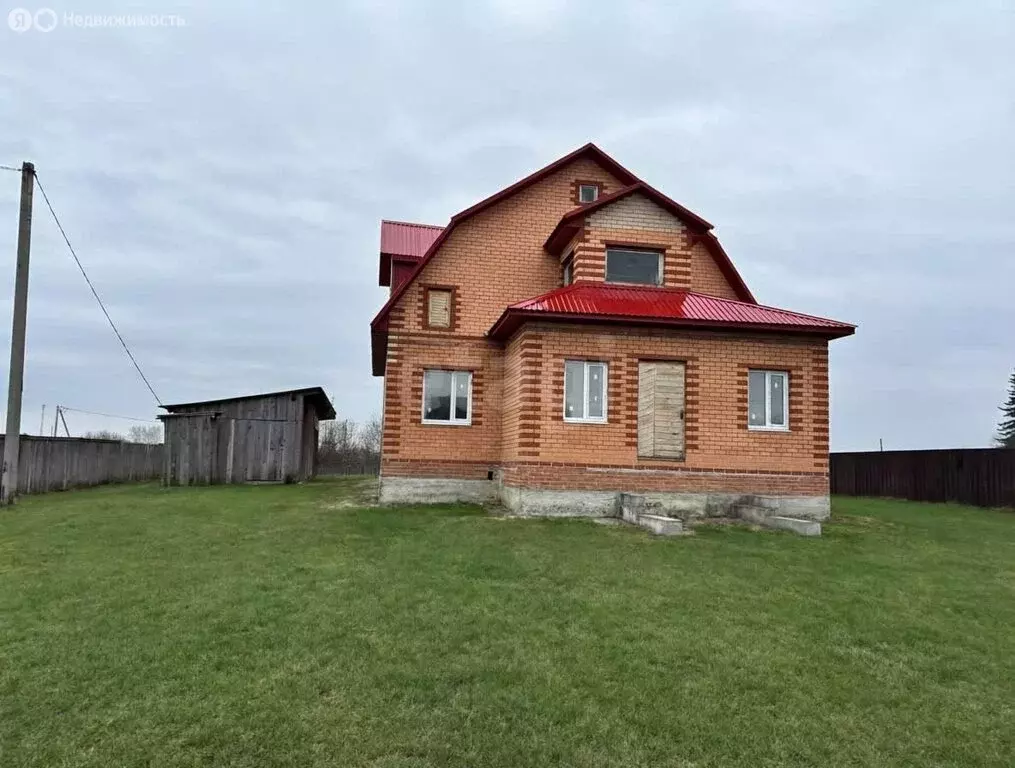 Дом в село Велижаны, улица Ленина (170 м) - Фото 1