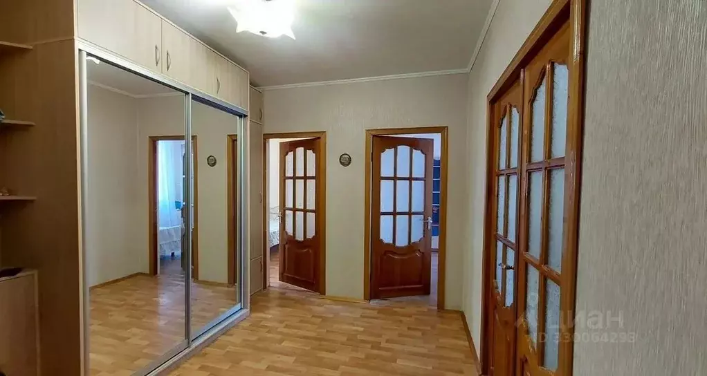 3-к кв. Крым, Симферополь ул. Балаклавская, 69 (80.0 м) - Фото 1