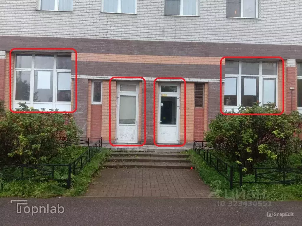 Торговая площадь в Санкт-Петербург Богатырский просп., 22к1 (253 м) - Фото 1