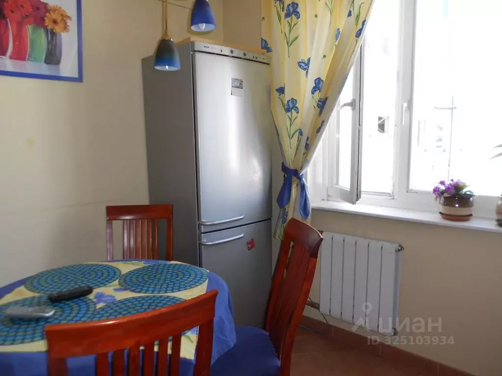 3-к кв. Москва ул. Введенского, 24К1 (79.0 м) - Фото 2