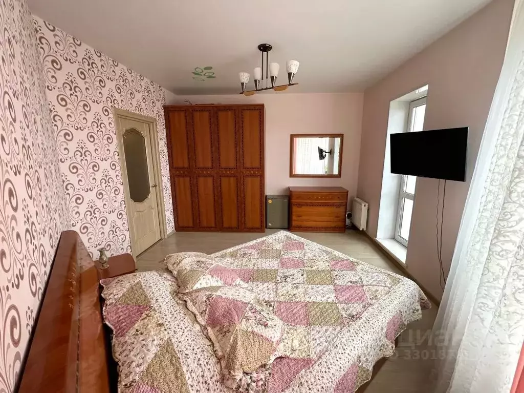 3-к кв. Чувашия, Чебоксары ул. Калинина, 89 (90.0 м) - Фото 2