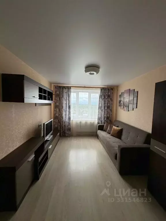 2-к кв. Кировская область, Киров Заводская ул., 4 (45.0 м) - Фото 1