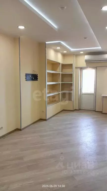 Офис в Ханты-Мансийский АО, Сургут Университетская ул., 7 (53 м) - Фото 2