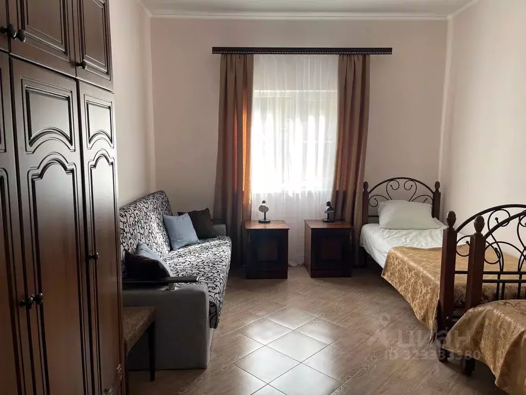 Комната Карачаево-Черкесия, Теберда Карачаевский городской округ, ул. ... - Фото 1