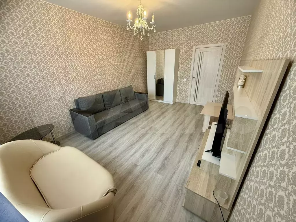 1-к. квартира, 45 м, 7/12 эт. - Фото 1