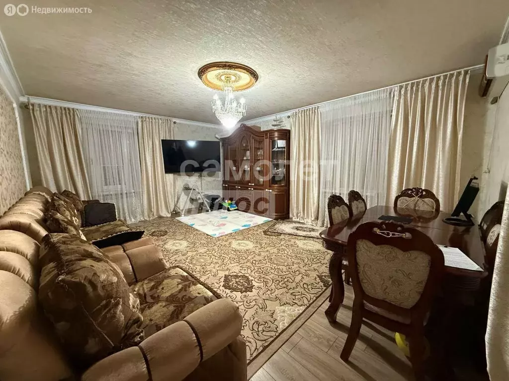 2-комнатная квартира: Грозный, улица Хамзата У. Орзамиева, 13/86 (64 ... - Фото 1