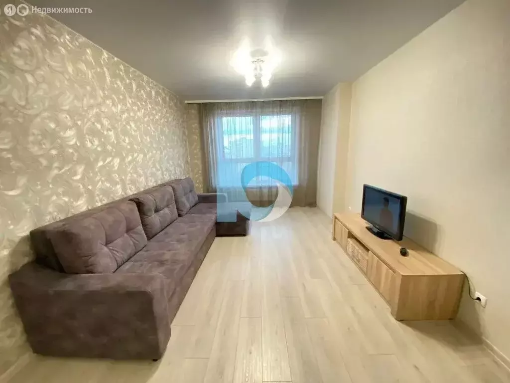 2-комнатная квартира: Уфа, Комсомольская улица, 15 (64.6 м) - Фото 2