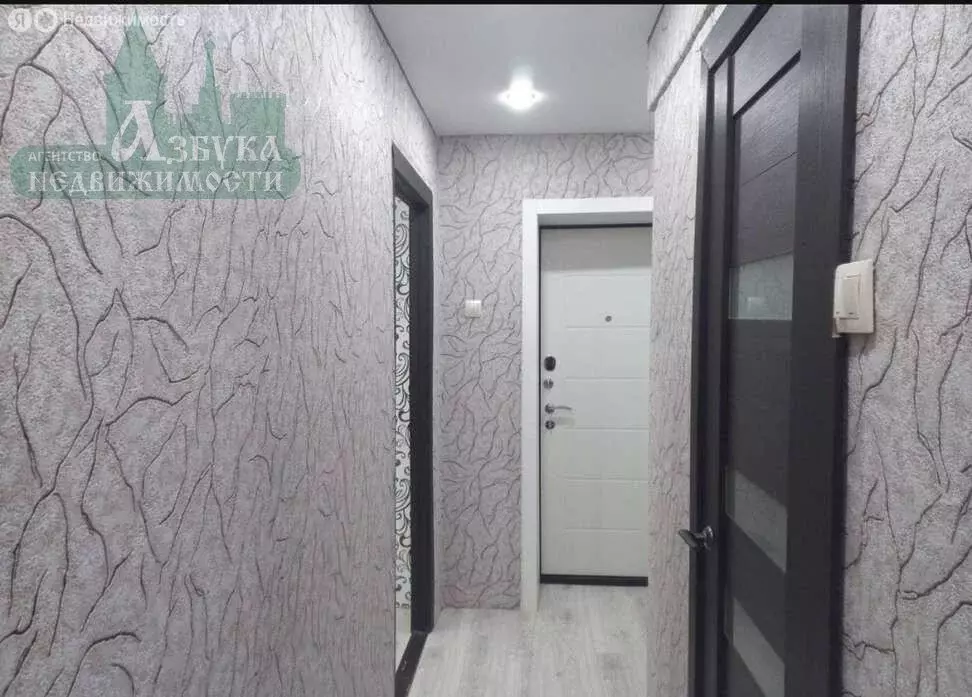 1-комнатная квартира: Вязьма, улица Пушкина, 22 (29.6 м) - Фото 2