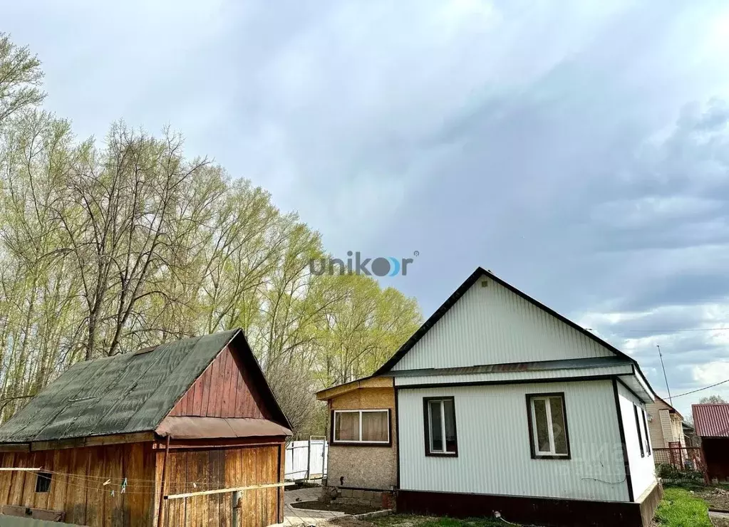 Дом в Башкортостан, Иглинский сельсовет, с. Иглино ул. Ленина, 17 (50 ... - Фото 1