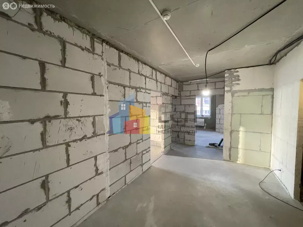 3-комнатная квартира: село Осиновая Гора, улица Аркадия Шипунова, 2 ... - Фото 1