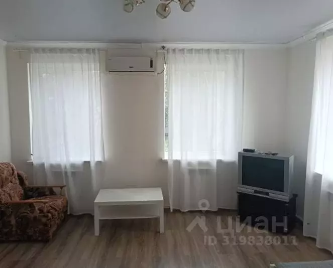 Дом в Краснодарский край, Ейск Краснодарская ул. (90 м) - Фото 1