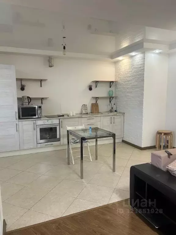 2-к кв. Оренбургская область, Оренбург просп. Победы, 176 (76.0 м) - Фото 1