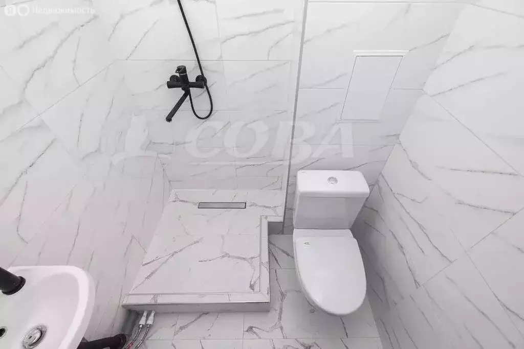 Квартира-студия: Тюмень, улица Республики, 241 (21 м) - Фото 1