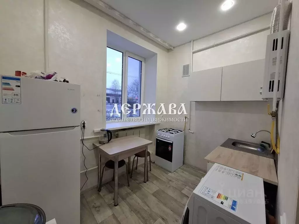 1-к кв. Белгородская область, Старый Оскол ул. Ленина, 85 (29.0 м) - Фото 2