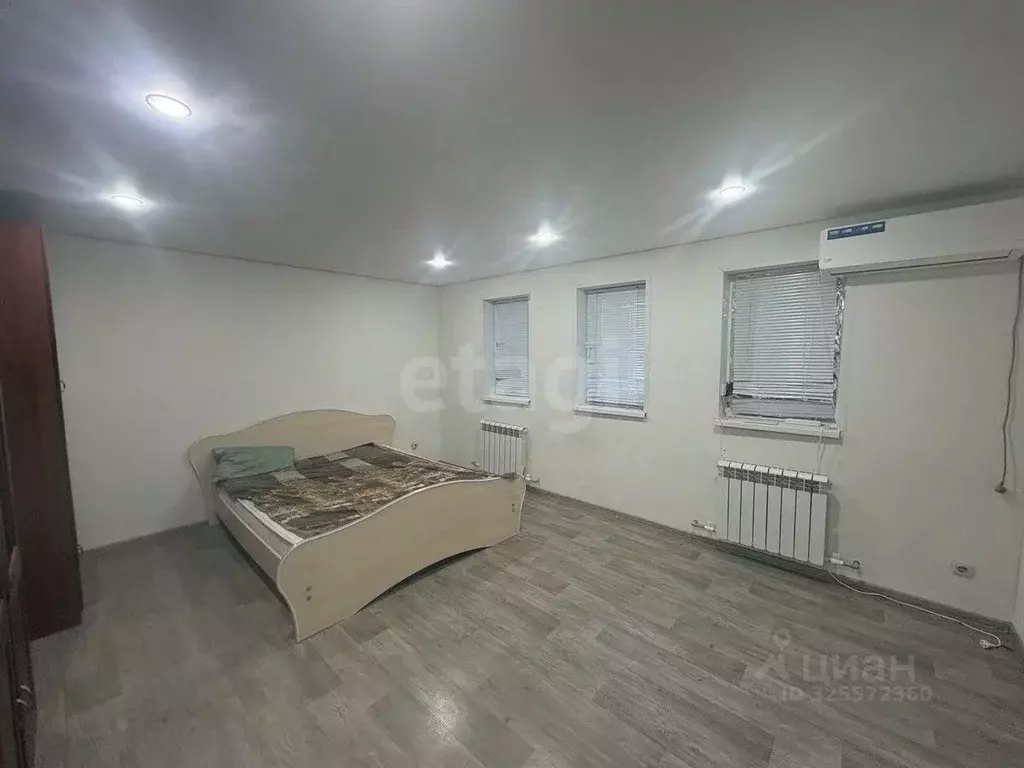 Дом в Белгородская область, Корочанский район, Соколовское с/пос, с. ... - Фото 2