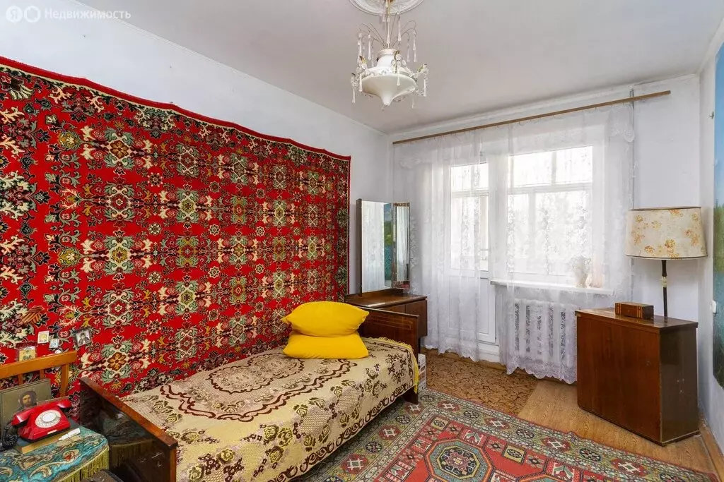 3-комнатная квартира: Тюмень, улица 30 лет Победы, 104 (37.6 м) - Фото 1