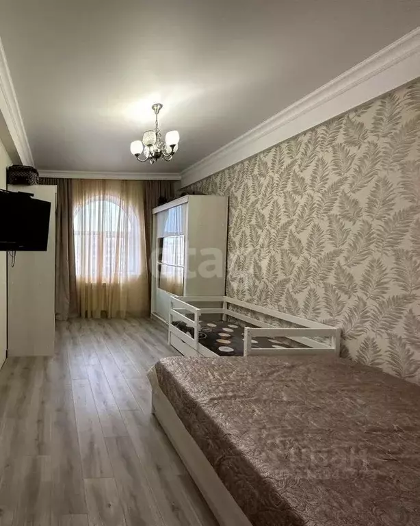 2-к кв. Карачаево-Черкесия, Черкесск просп. Ленина, 50к1 (72.8 м) - Фото 0