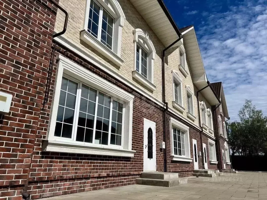 Таунхаус в Смоленская область, Смоленск пос. Тихвинка, 37В (120 м) - Фото 1