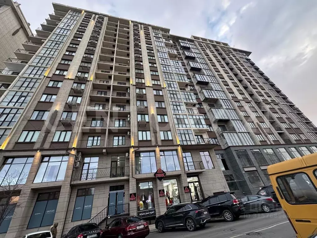2-к кв. Дагестан, Махачкала ул. Ахмата-Хаджи Кадырова, 120 (68.0 м) - Фото 0