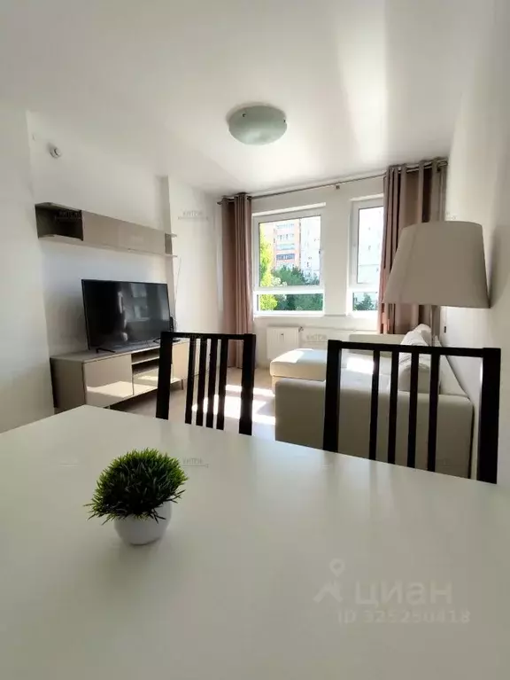 2-к кв. Калужская область, Калуга ул. Спартака, 15 (56.0 м) - Фото 2