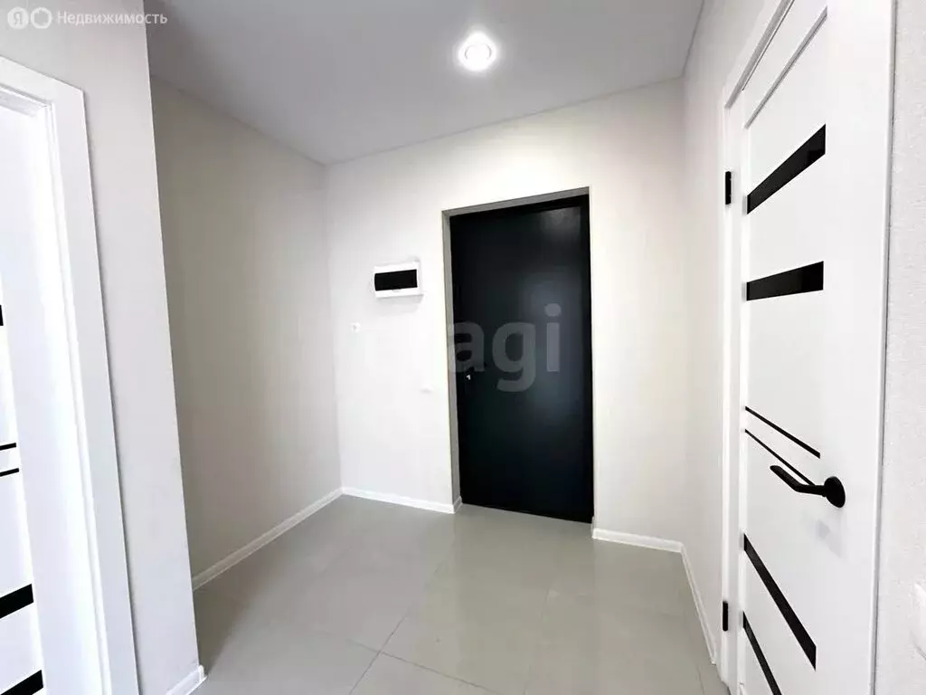 1-комнатная квартира: Тверь, улица Комарова, 7 (44 м) - Фото 2