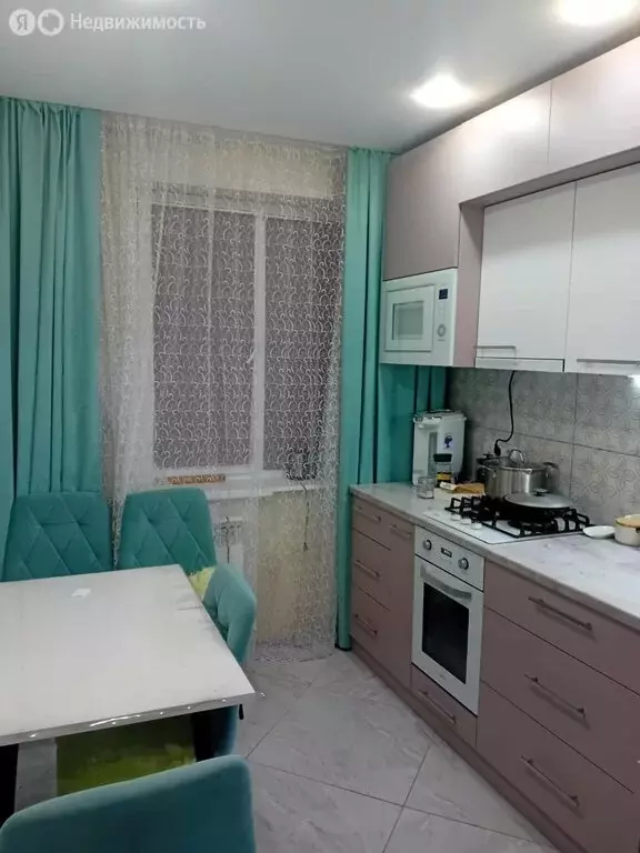 2-комнатная квартира: Саратов, улица имени В.И. Лебедева-Кумача, 72 ... - Фото 2