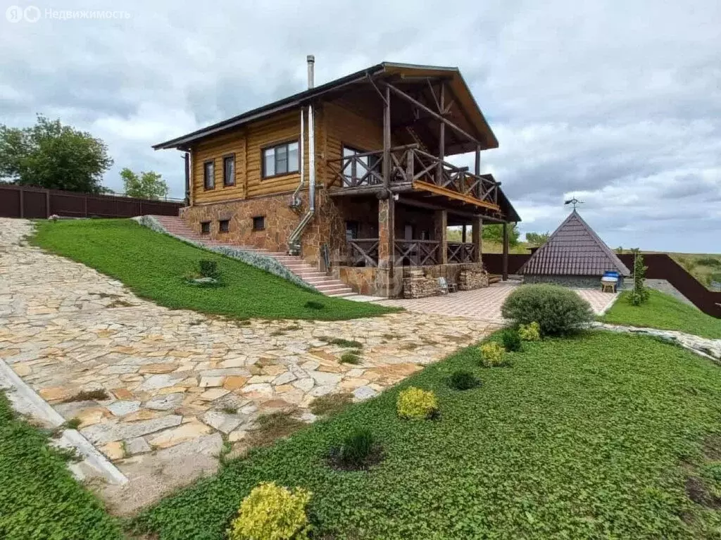 Дом в Алтайский район, посёлок Даниловка, Лесная улица (245 м) - Фото 0