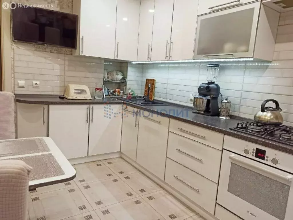 2-комнатная квартира: посёлок городского типа Медведево, улица Кирова, ... - Фото 2