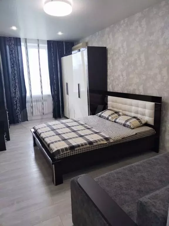 Комната 25 м в 3-к., 7/8 эт. - Фото 0