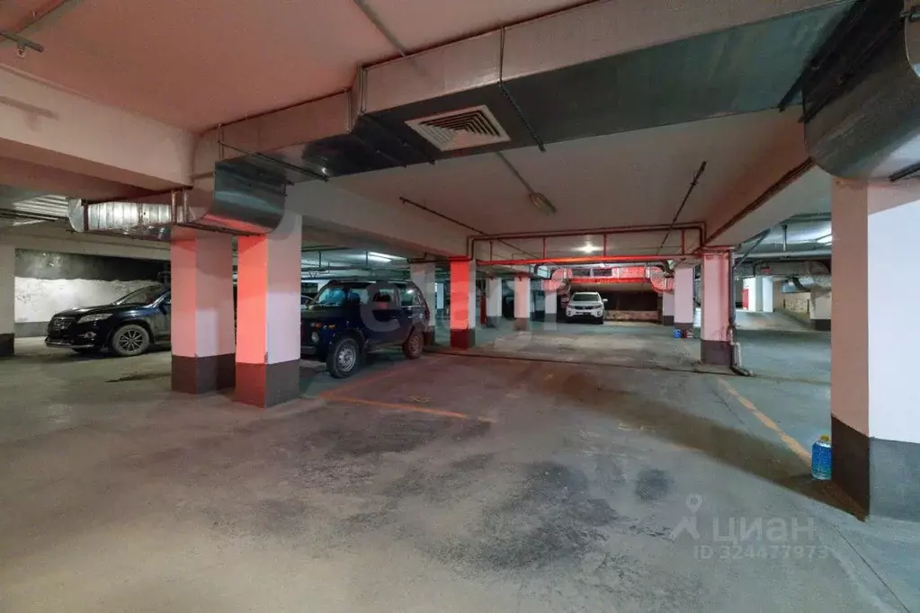 Гараж в Тюменская область, Тюмень ул. Кузнецова, 13 (14 м) - Фото 1