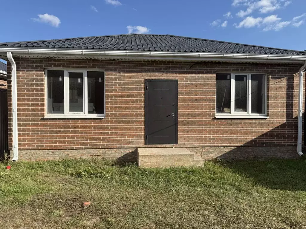 Дом в Ростовская область, Мясниковский район, с. Чалтырь Западная ул. ... - Фото 1