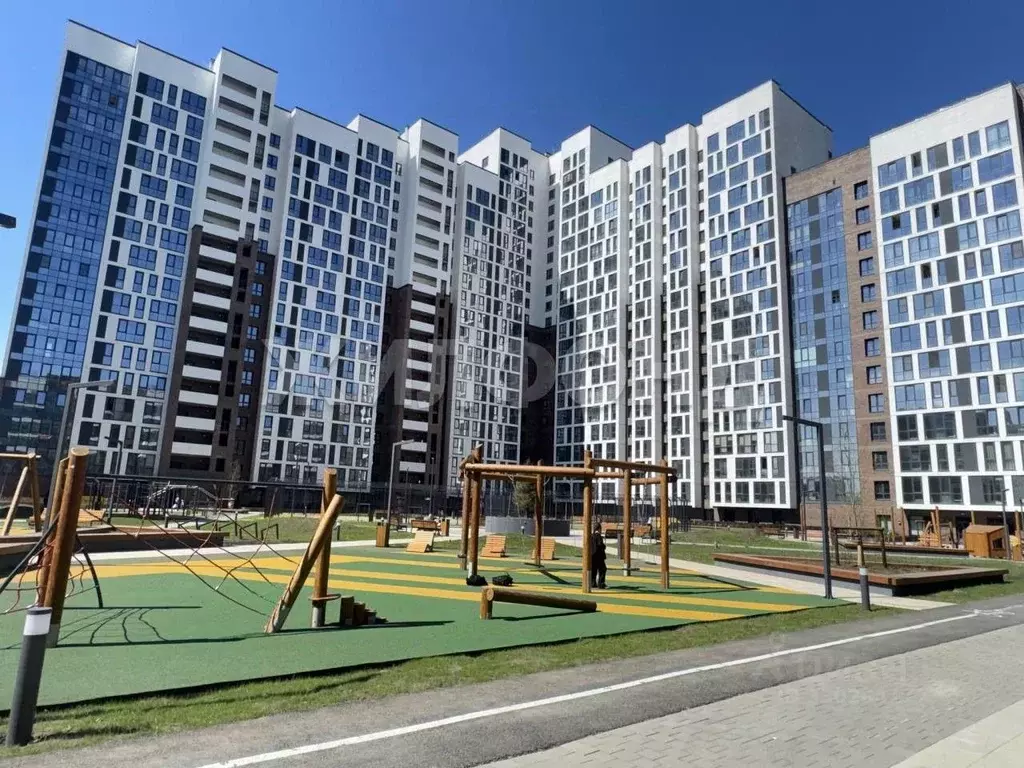 3-к кв. Алтайский край, Барнаул просп. Строителей, 18к1 (70.9 м) - Фото 1