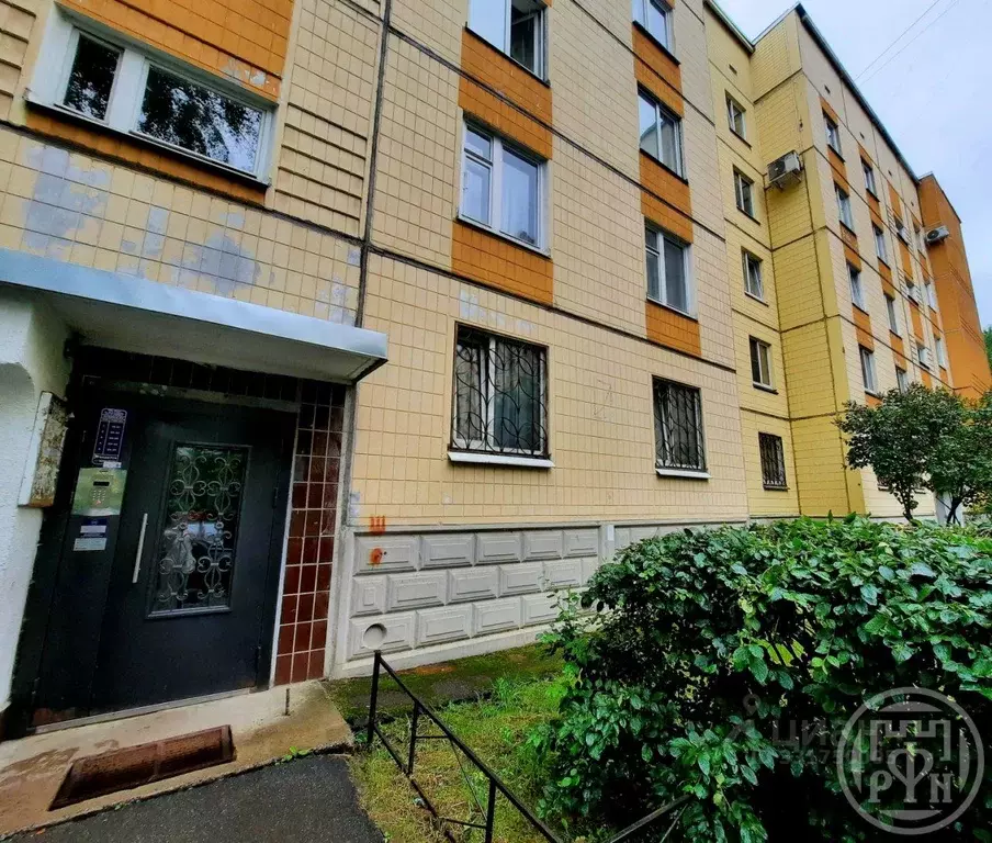 3-к кв. Санкт-Петербург ул. Лени Голикова, 52к3 (71.5 м) - Фото 1