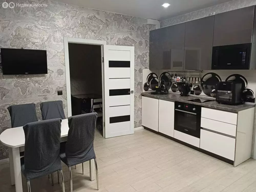 2-комнатная квартира: Иркутск, переулок Археолога Михаила Герасимова, ... - Фото 1