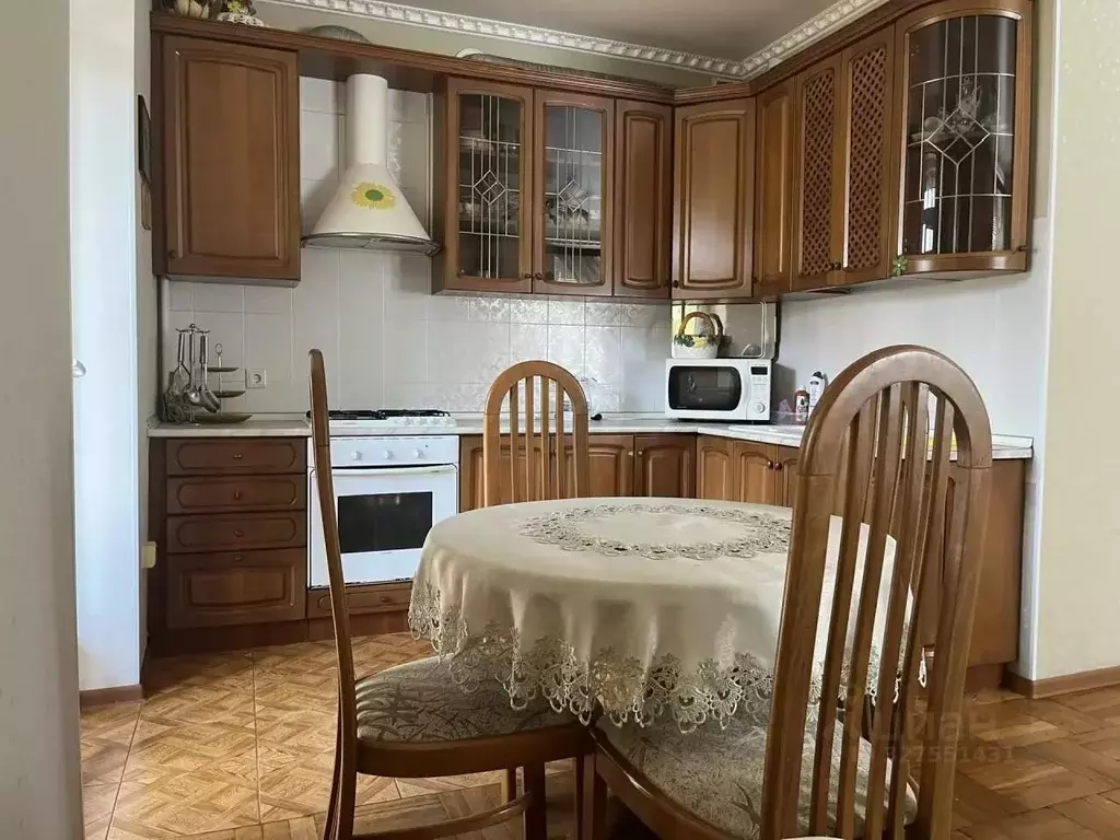 2-к кв. Севастополь ул. Генерала Петрова, 6 (68.0 м) - Фото 1