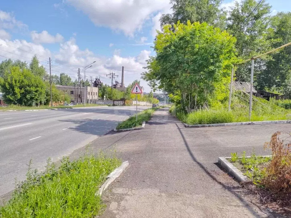 Участок в Свердловская область, Нижний Тагил ул. Челюскинцев (13.0 ... - Фото 1