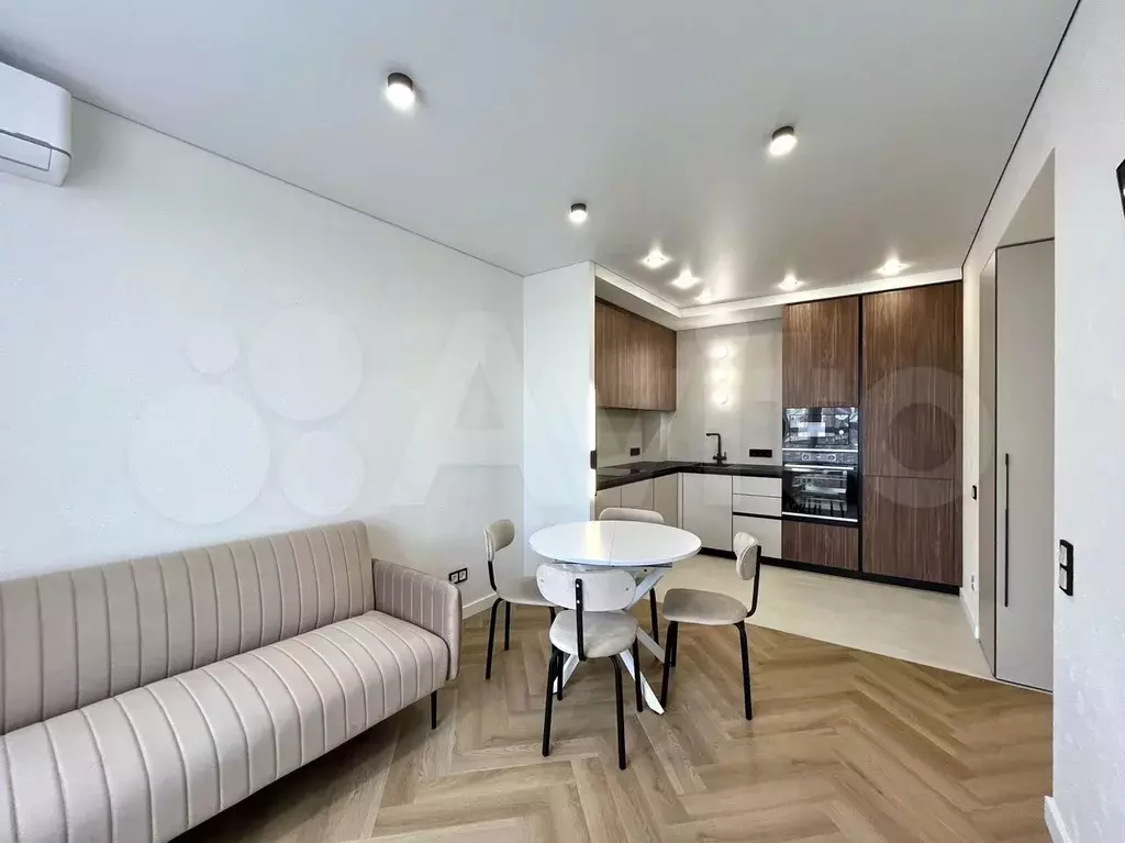 2-к. квартира, 60 м, 10/19 эт. - Фото 0