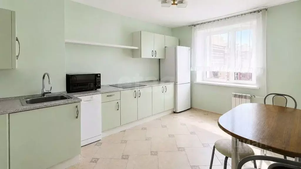 3-к кв. Тюменская область, Тюмень Кремлевская ул., 102к1 (65.1 м) - Фото 1