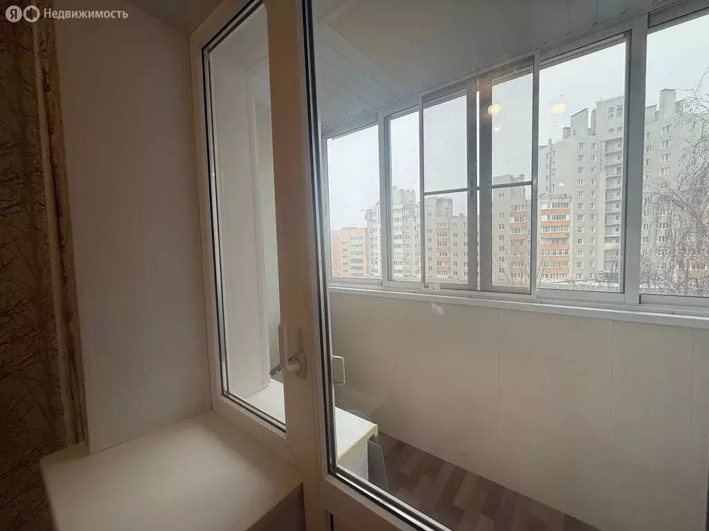 3-комнатная квартира: Калуга, улица Билибина, 17 (63.6 м) - Фото 1