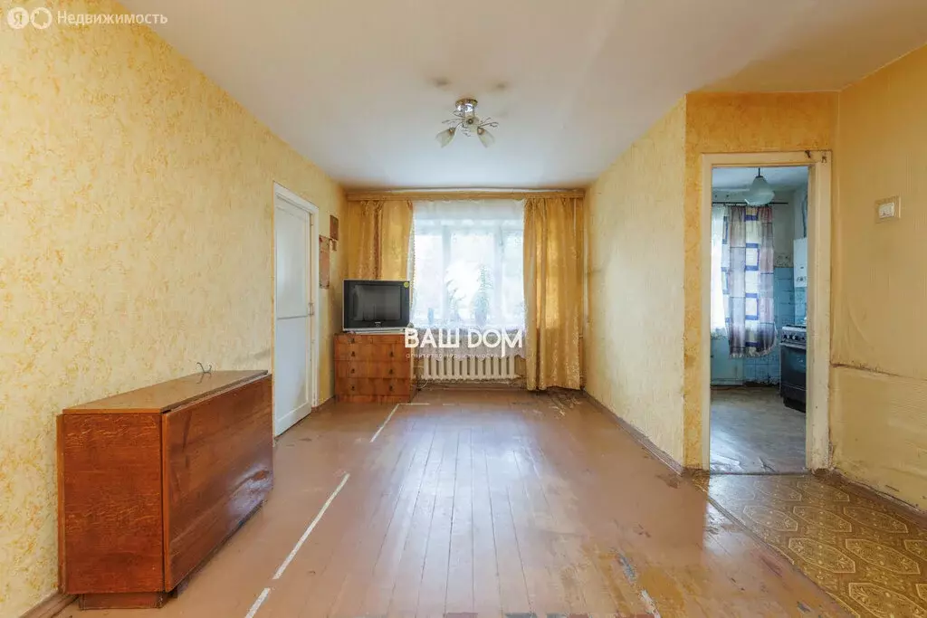 3-комнатная квартира: Брянск, переулок Горького, 5 (56.1 м) - Фото 0