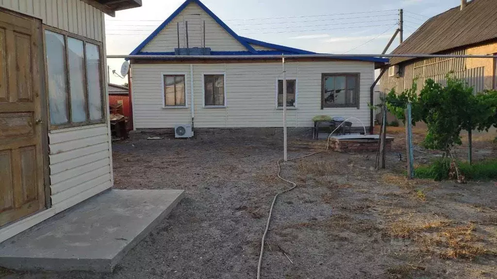 Дом в Астраханская область, Лиманский район, с. Судачье ул. Тимонина, ... - Фото 2