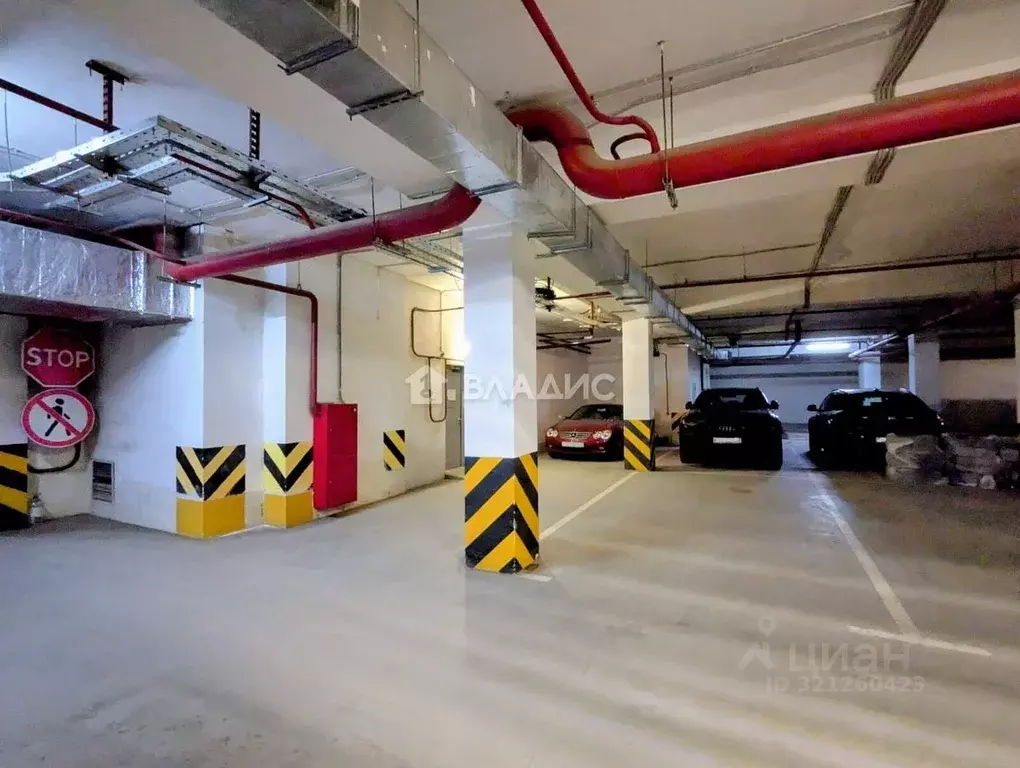 Гараж в Московская область, Красногорск городской округ, д. Глухово ... - Фото 1