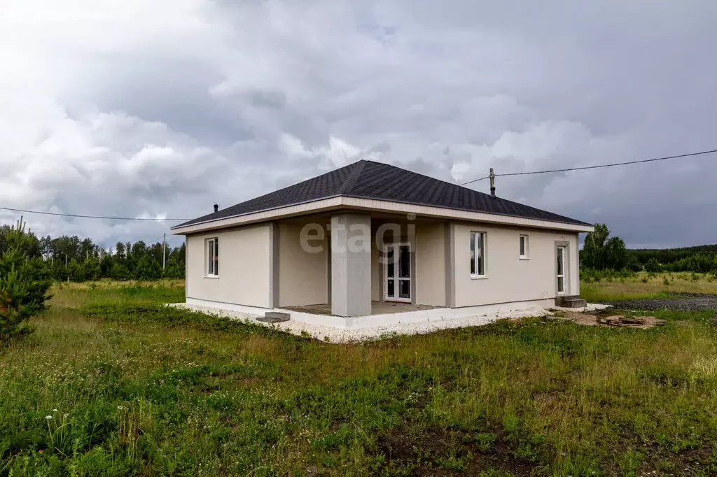 Дом в село Горный Щит, улица Будённого (125 м) - Фото 1