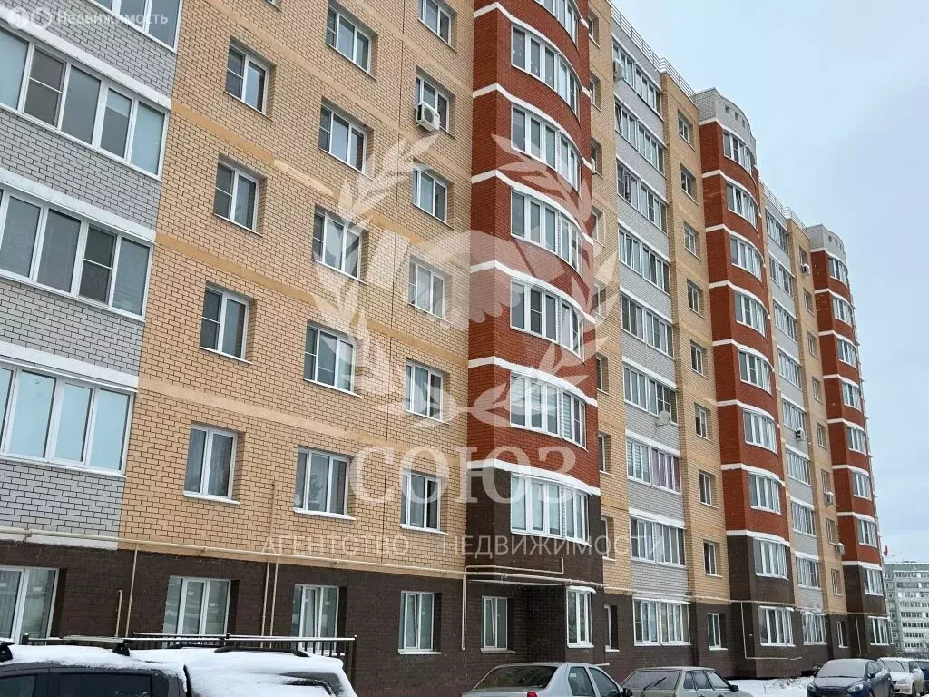 4-комнатная квартира: Калуга, Тепличная улица, 9 (100 м) - Фото 1