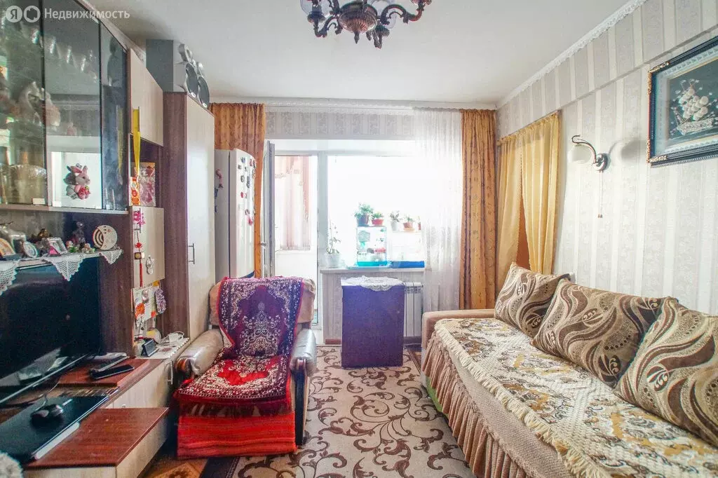 4-комнатная квартира: Ачинск, квартал 7Б, 8 (59.7 м) - Фото 1